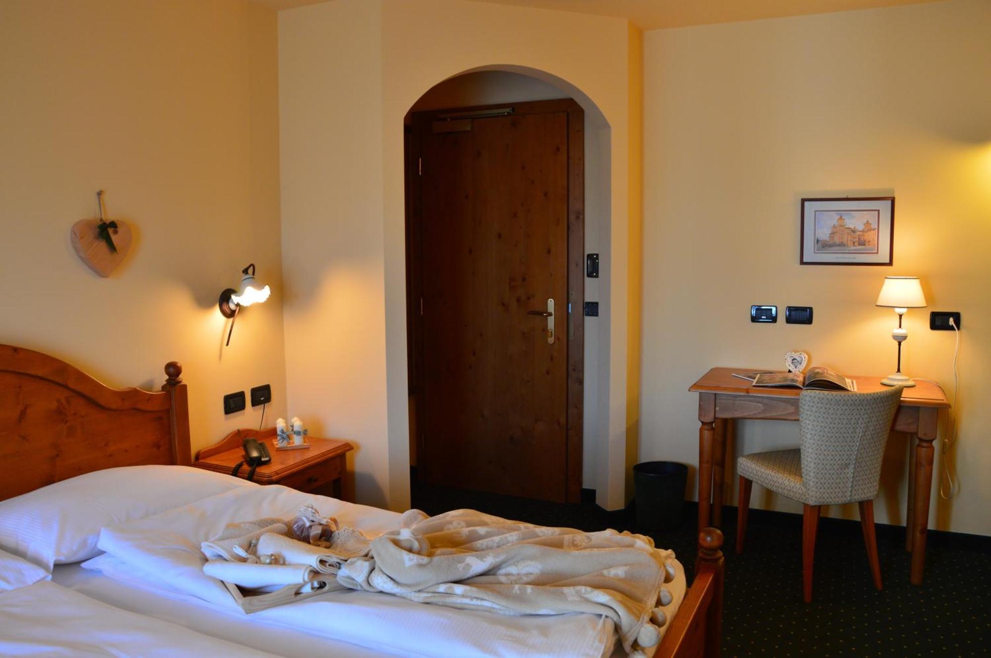 Hotel Garni Carpe Diem Віго-ді-Фасса Номер фото