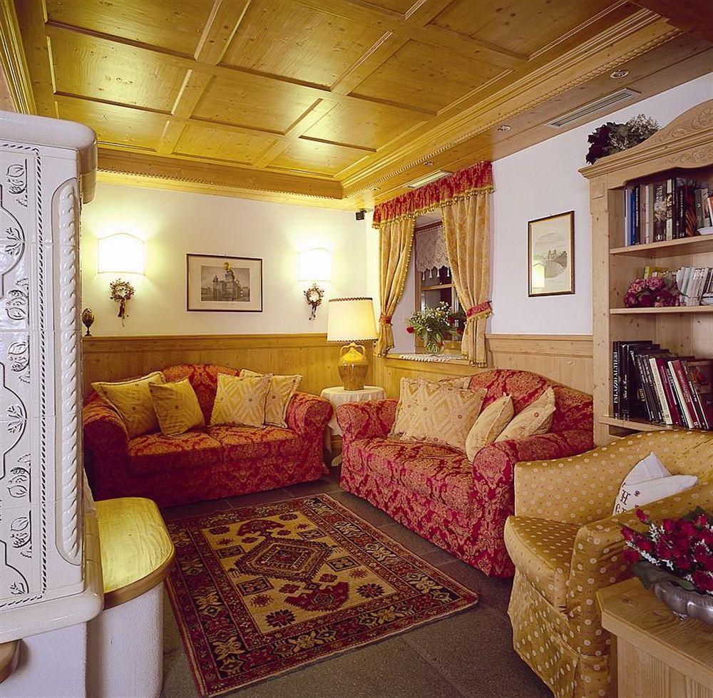 Hotel Garni Carpe Diem Віго-ді-Фасса Екстер'єр фото